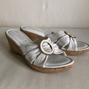 Easy Street Made in Italy White Sandals Size 7.5